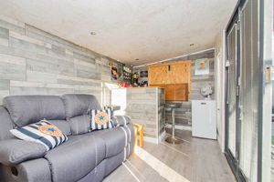 Photo 21- click for photo gallery